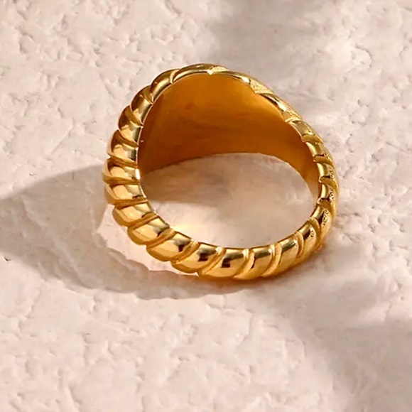 🧡10/$45🧡NEW 14K Gold Plated Croissant Stainless Steel Ring - Picture 9 of 12